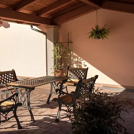 Rosa Di Assisi Frühstückspension Bastia Umbra