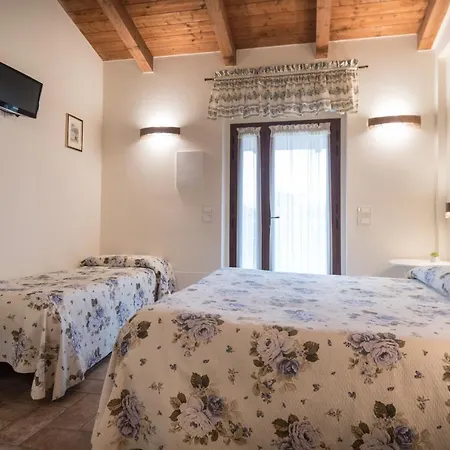 Rosa Di Assisi Frühstückspension Bastia Umbra