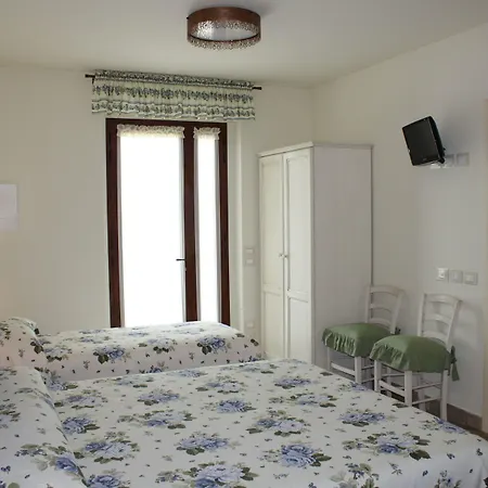 Rosa Di Assisi 3*