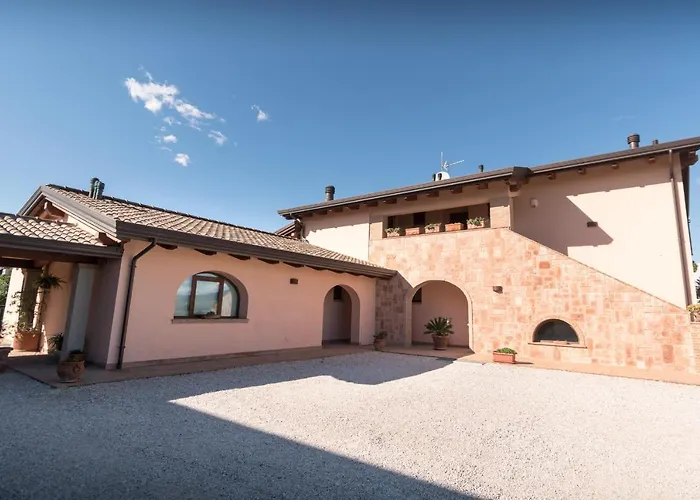 Rosa Di Assisi Couette-café 3*