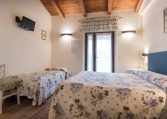 Rosa Di Assisi Couette-café Bastia Umbra